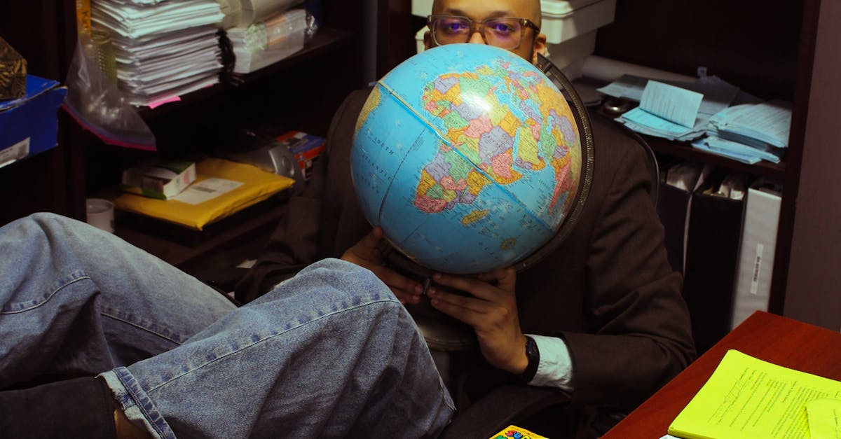 Choosing the Right Window Cleaning Service for Your Office