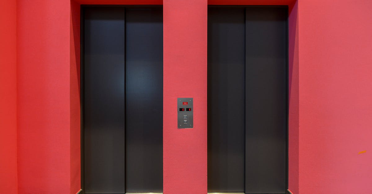 Safety Measures and Regulations in Commercial Window Cleaning